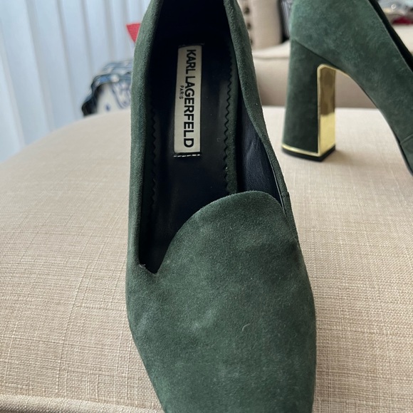 Karl Lagerfeld Paris "Gracie" Green Suede Heels Gold Detail on Sole/Heels. 6 - Picture 2 of 4